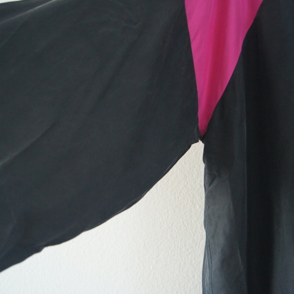 Vintage Far Away Women's 100% Silk Long Dress 3/4 Bell Sleeve Size M Oversized M - Picture 3 of 7